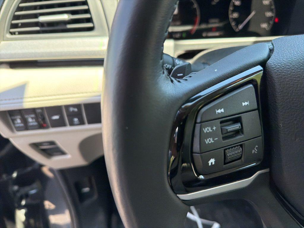 used 2025 Honda Odyssey car, priced at $40,975