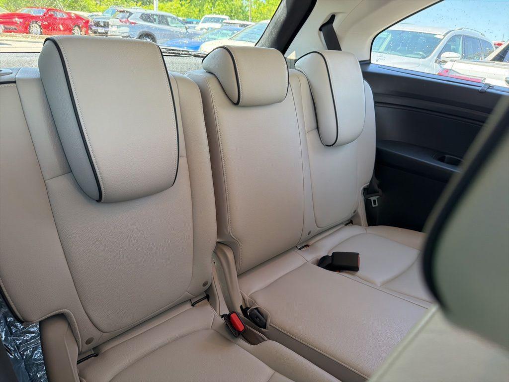 used 2025 Honda Odyssey car, priced at $40,975