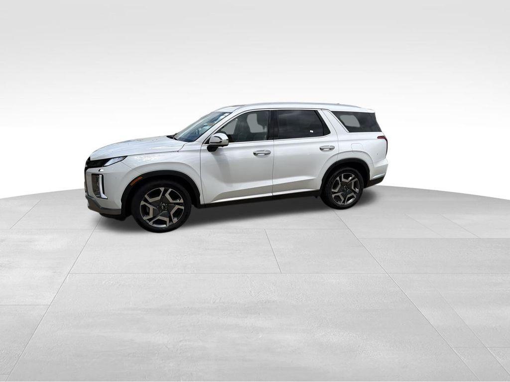 used 2025 Hyundai Palisade car, priced at $37,464