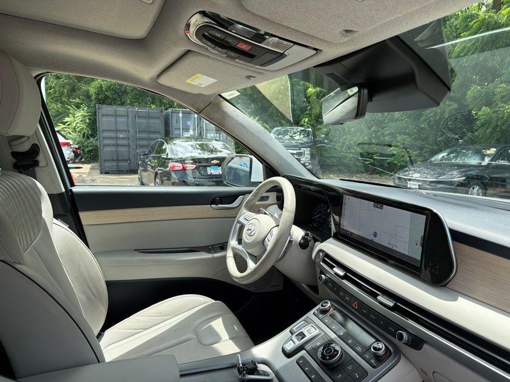 used 2025 Hyundai Palisade car, priced at $37,464