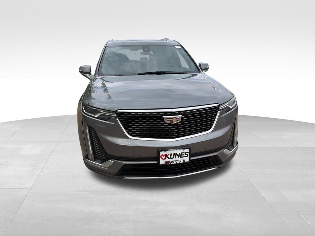 used 2022 Cadillac XT6 car, priced at $32,712