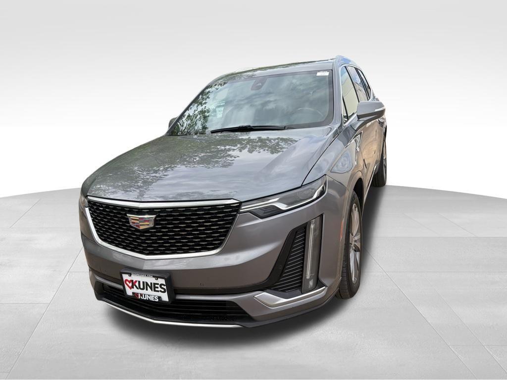 used 2022 Cadillac XT6 car, priced at $32,712