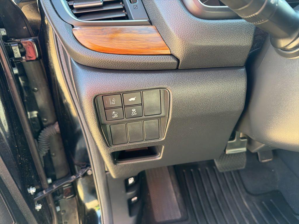 used 2020 Honda CR-V car, priced at $26,337