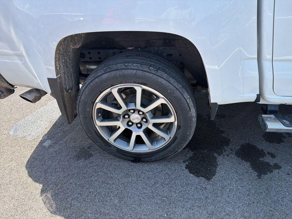 used 2021 GMC Canyon car, priced at $30,247