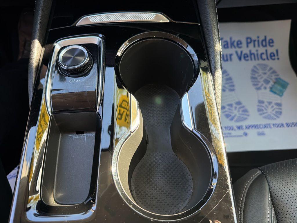 used 2024 Buick Envision car, priced at $26,912