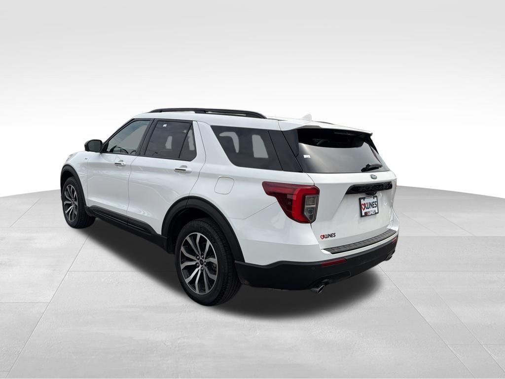 used 2022 Ford Explorer car, priced at $31,403