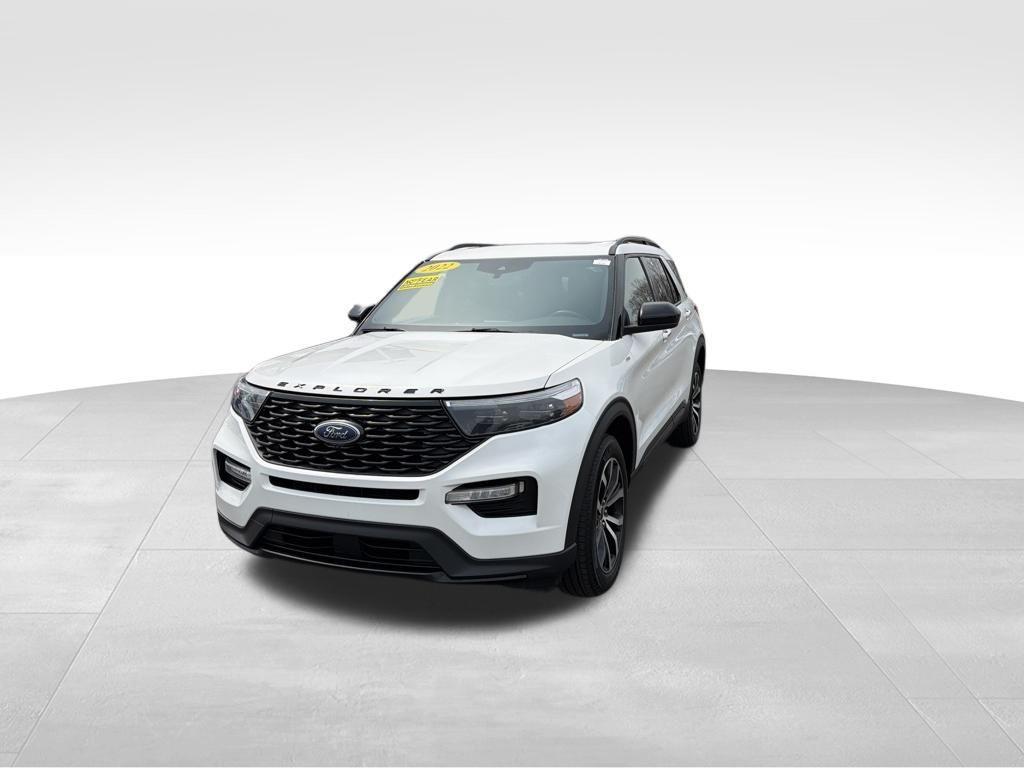 used 2022 Ford Explorer car, priced at $31,403
