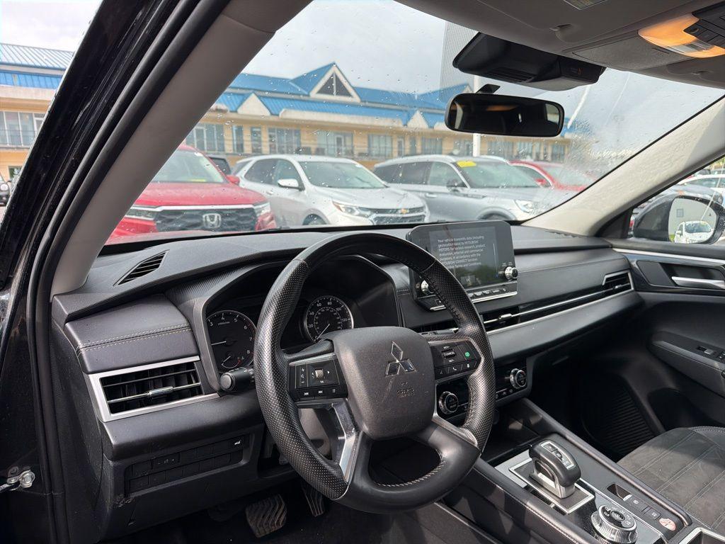 used 2024 Mitsubishi Outlander car, priced at $24,412