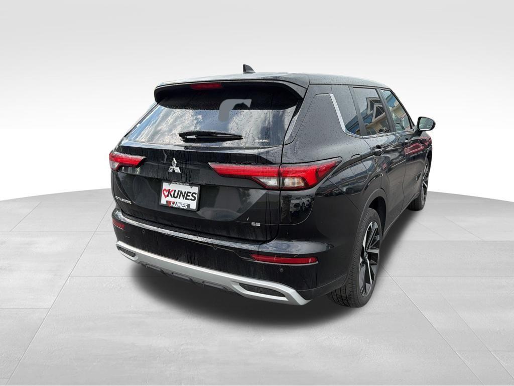 used 2024 Mitsubishi Outlander car, priced at $24,412