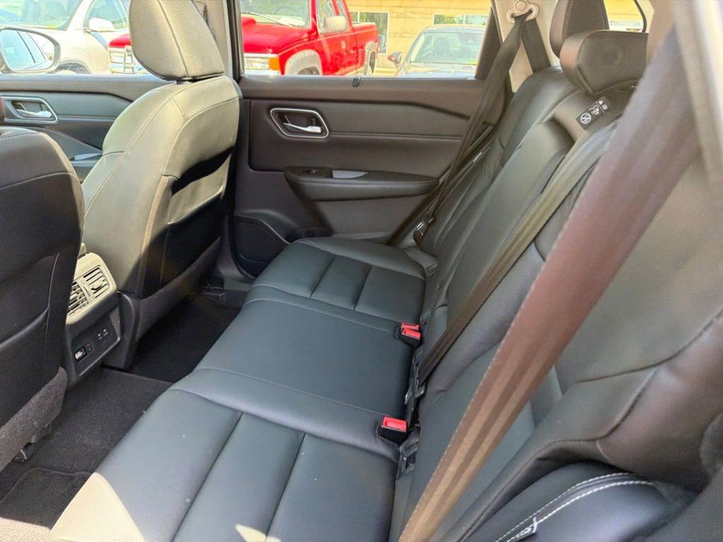 used 2021 Nissan Rogue car, priced at $22,195