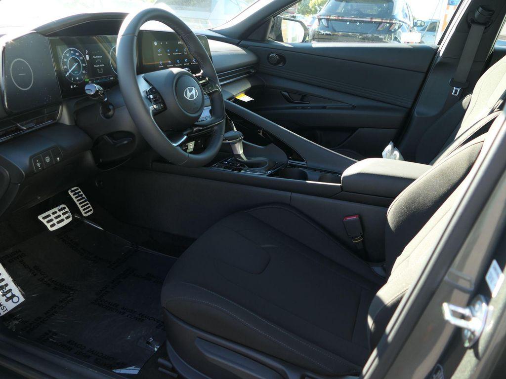 new 2026 Hyundai ELANTRA HEV car, priced at $27,585