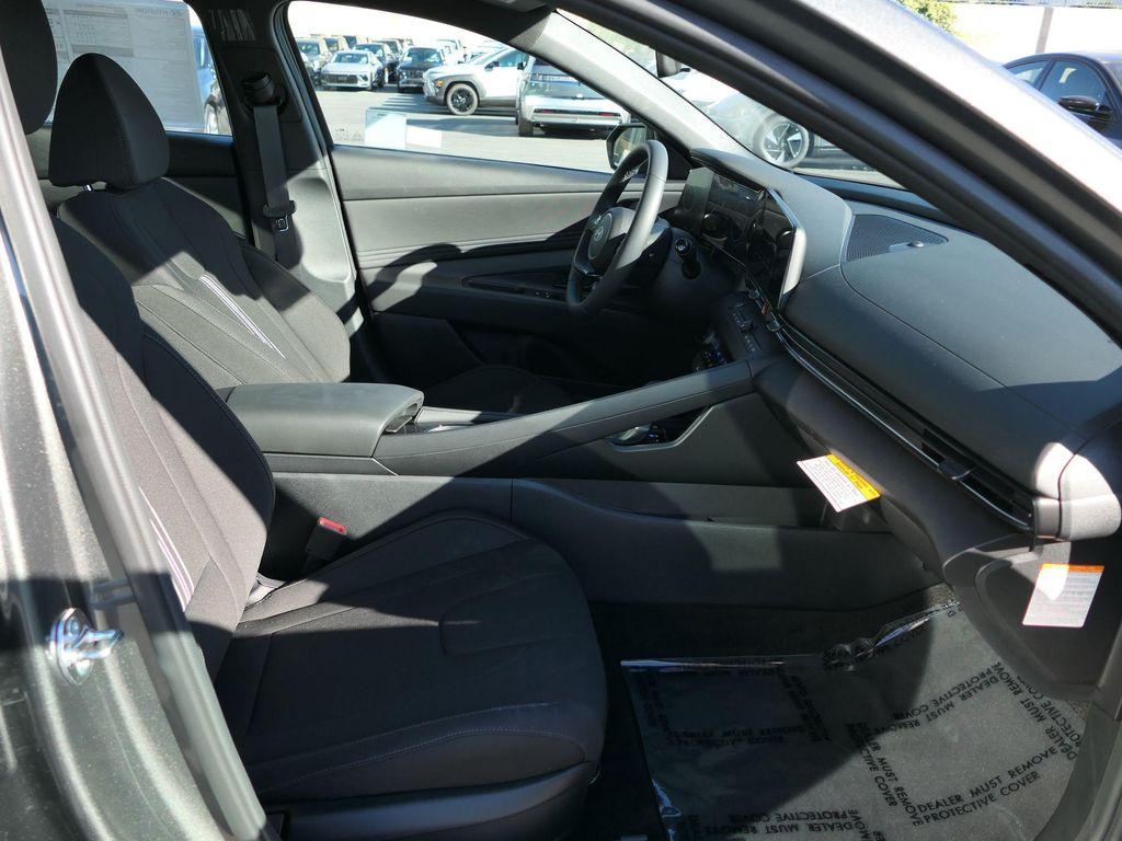 new 2026 Hyundai ELANTRA HEV car, priced at $27,585