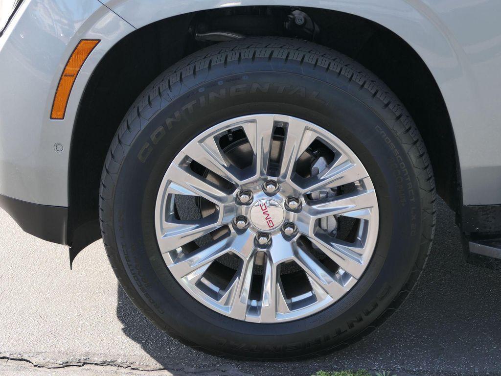 used 2025 GMC Yukon car, priced at $68,995