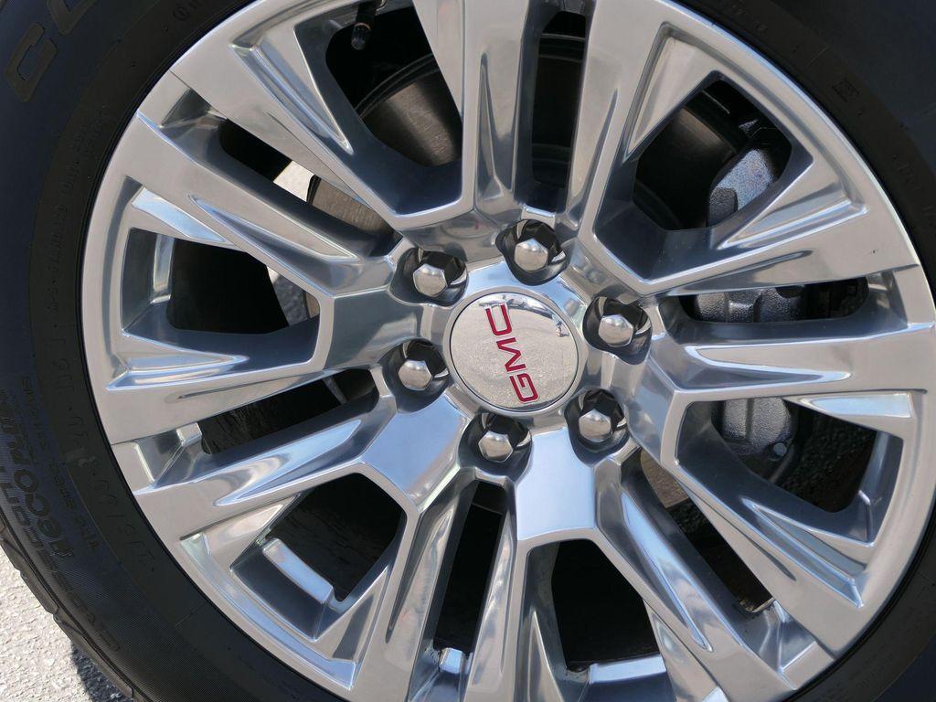 used 2025 GMC Yukon car, priced at $68,995