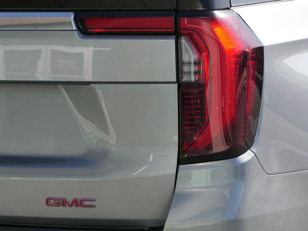 used 2025 GMC Yukon car, priced at $68,995