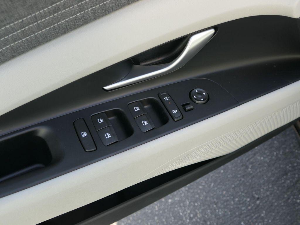 new 2025 Hyundai ELANTRA HEV car, priced at $25,685