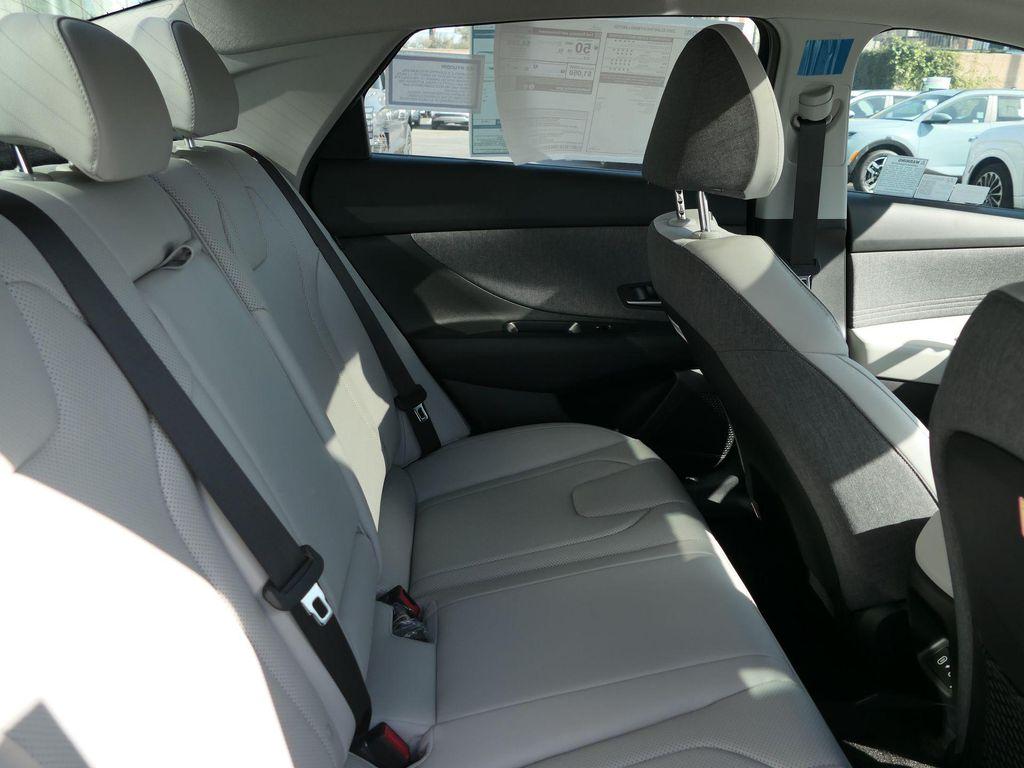 new 2025 Hyundai ELANTRA HEV car, priced at $25,685