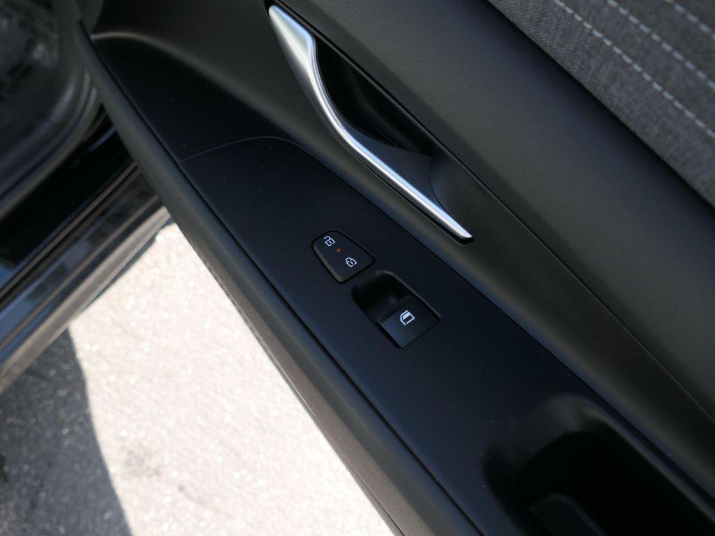 new 2025 Hyundai ELANTRA HEV car, priced at $25,685