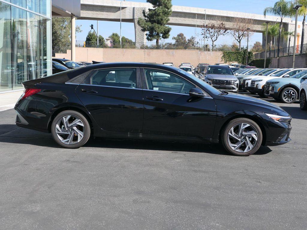 new 2025 Hyundai ELANTRA HEV car, priced at $25,685