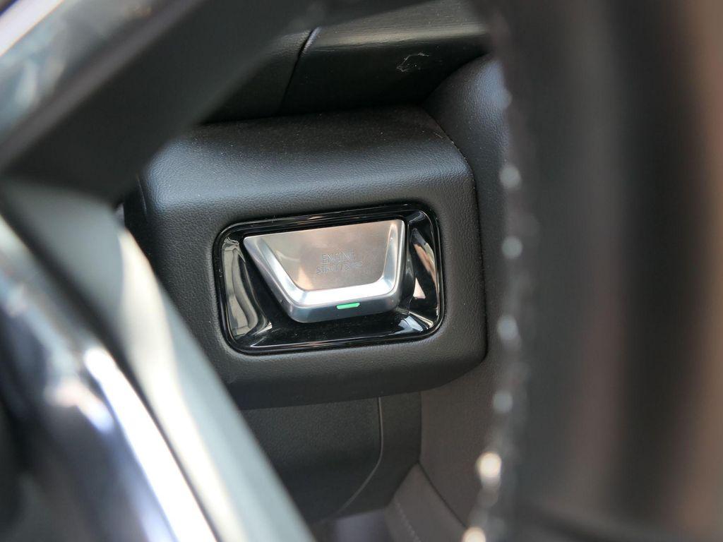 used 2025 GMC Yukon car, priced at $68,999