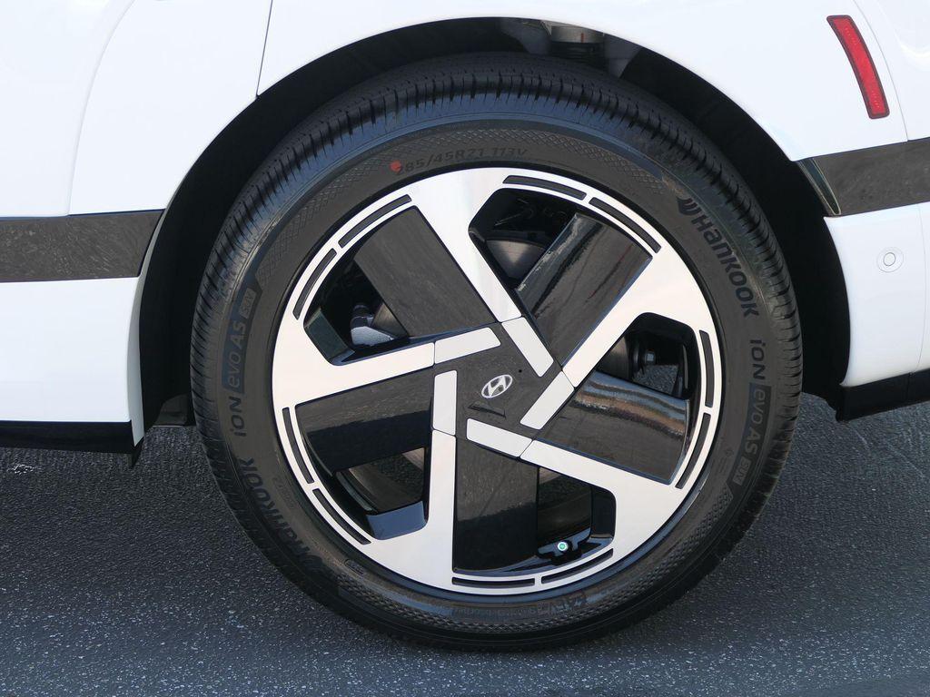 new 2026 Hyundai IONIQ 9 car, priced at $68,048