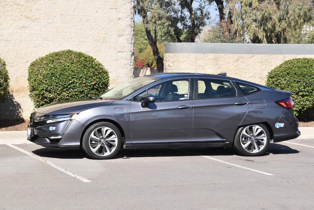 used 2021 Honda Clarity Plug-In Hybrid car, priced at $23,999