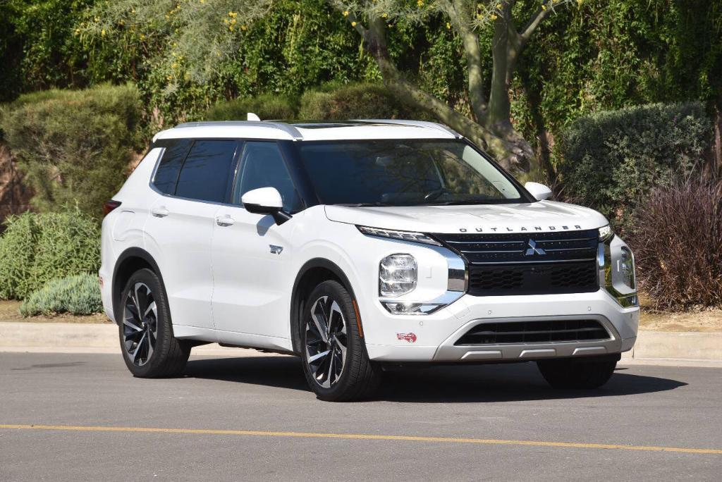 used 2023 Mitsubishi Outlander PHEV car, priced at $30,750