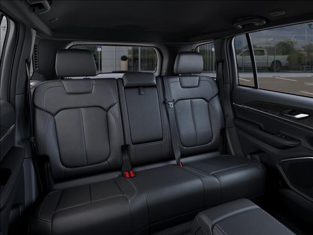 new 2026 Jeep Grand Cherokee car, priced at $48,525