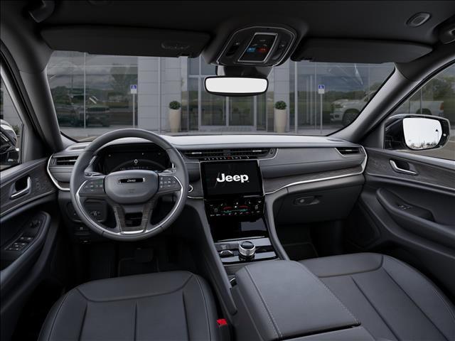 new 2025 Jeep Grand Cherokee car, priced at $48,423