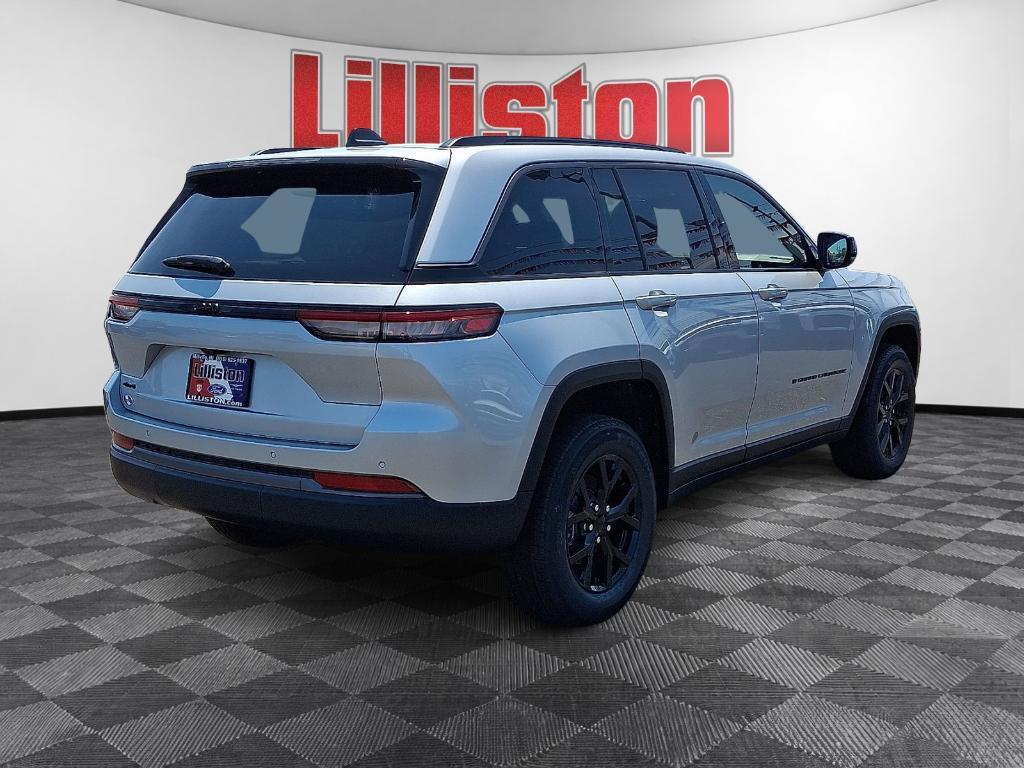 new 2026 Jeep Grand Cherokee car, priced at $43,205