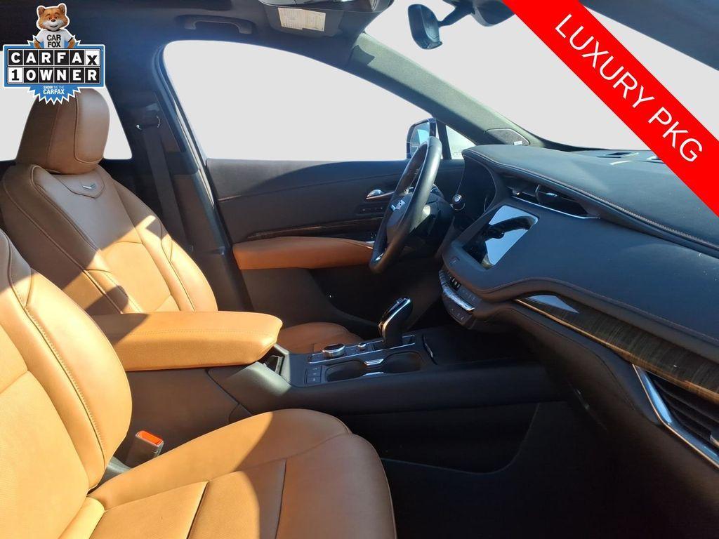used 2022 Cadillac XT4 car, priced at $24,365