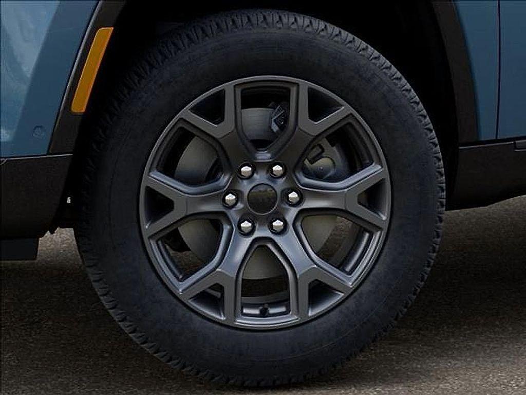 new 2026 Jeep Grand Wagoneer L car, priced at $85,166