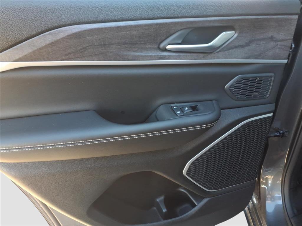 used 2023 Jeep Grand Cherokee 4xe car, priced at $26,548