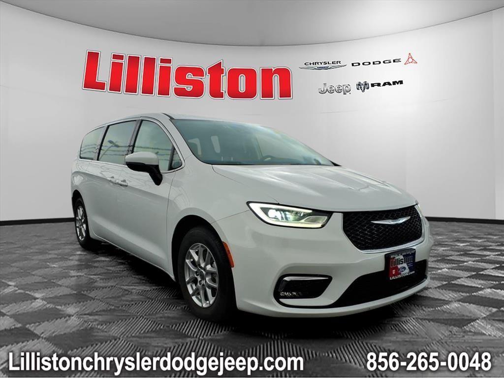 used 2023 Chrysler Pacifica car, priced at $22,999