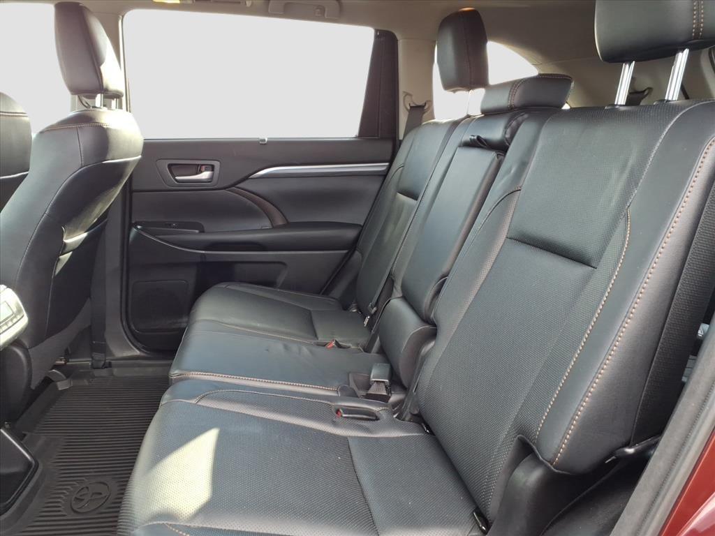 used 2018 Toyota Highlander car, priced at $26,277
