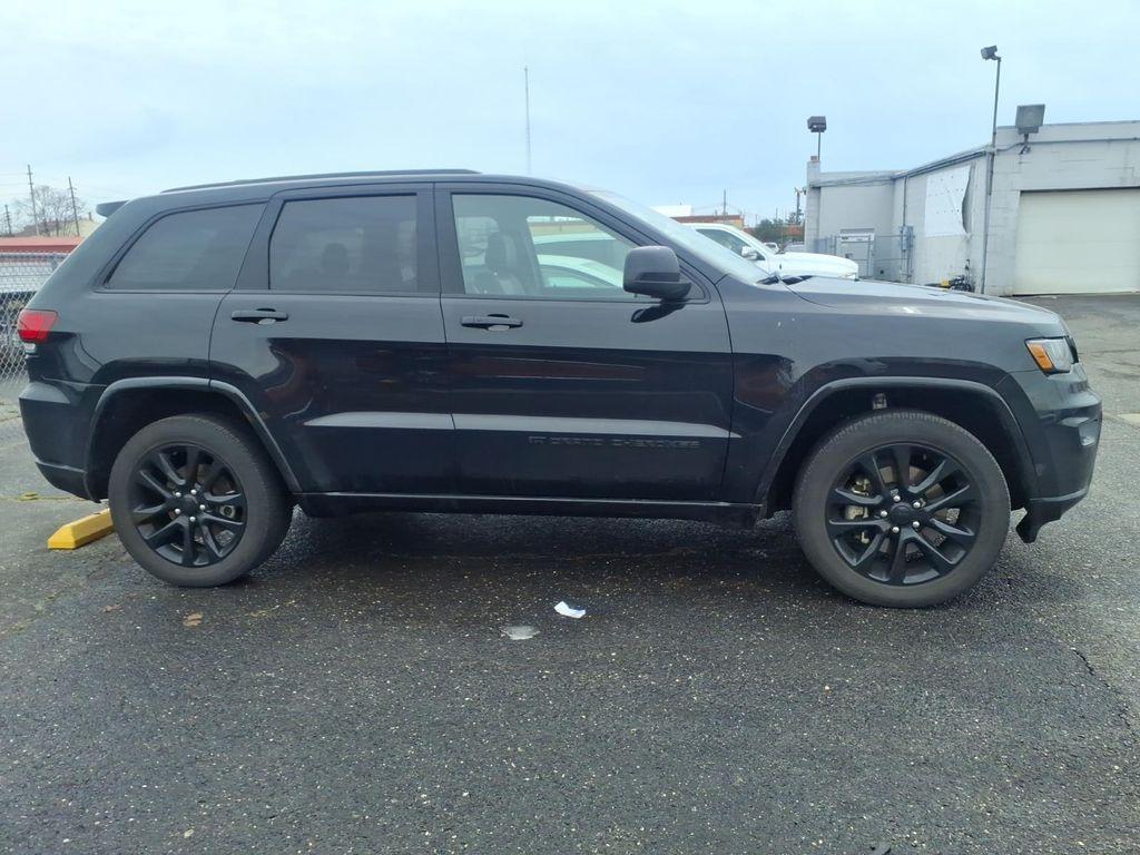 used 2022 Jeep Grand Cherokee WK car, priced at $24,450