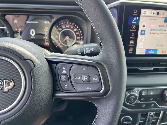 new 2026 Jeep Gladiator car, priced at $46,617