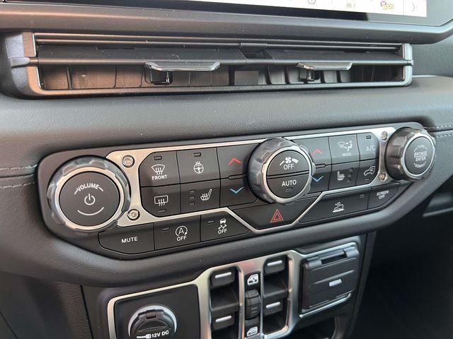 new 2026 Jeep Gladiator car, priced at $47,153