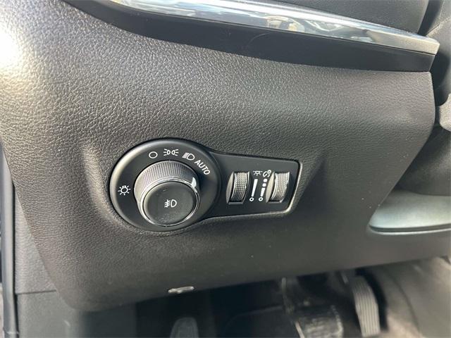 used 2022 Jeep Compass car, priced at $22,417