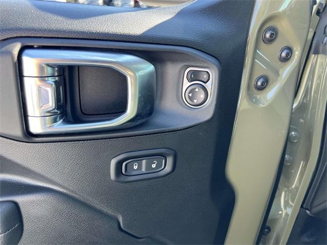 new 2025 Jeep Wrangler car, priced at $48,565