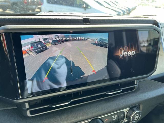 new 2025 Jeep Wrangler car, priced at $48,565