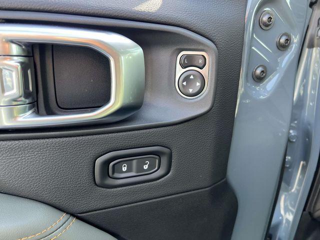 new 2026 Jeep Gladiator car, priced at $53,195