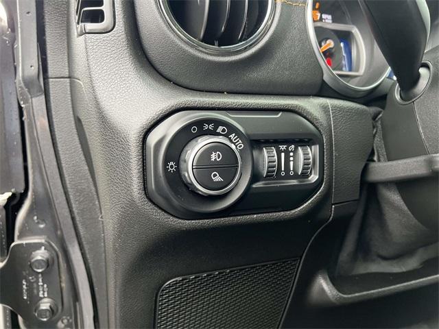 used 2021 Jeep Gladiator car, priced at $32,695