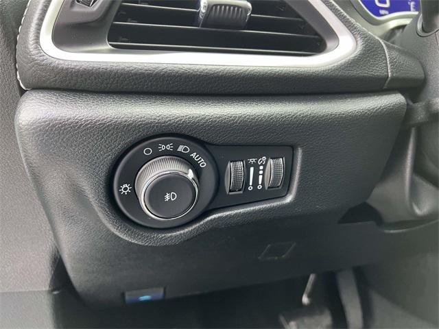 new 2026 Chrysler Pacifica car, priced at $48,218