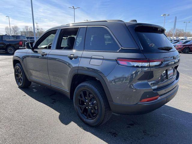new 2026 Jeep Grand Cherokee car, priced at $46,170