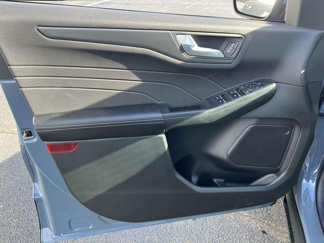 new 2025 Ford Escape car, priced at $37,286