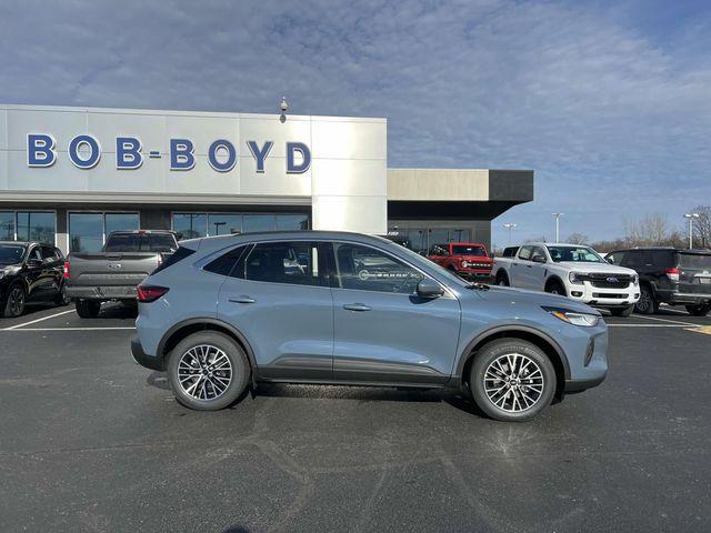 new 2025 Ford Escape car, priced at $37,286