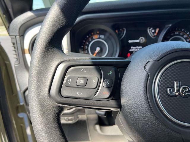 new 2026 Jeep Wrangler car, priced at $43,673