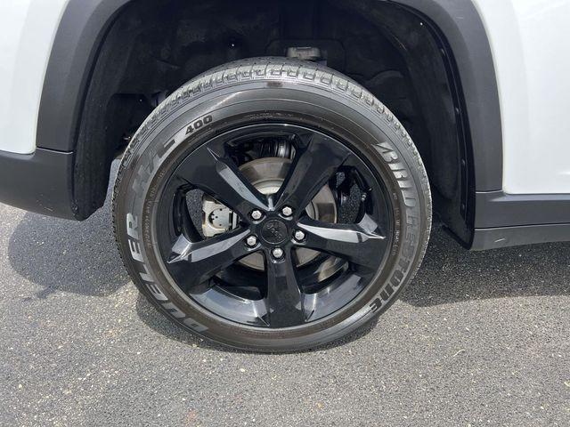 used 2024 Jeep Grand Cherokee car, priced at $34,900