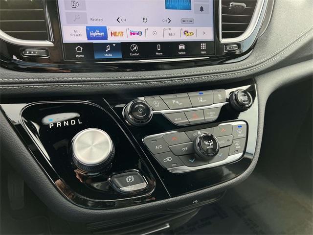 new 2026 Chrysler Pacifica car, priced at $48,664